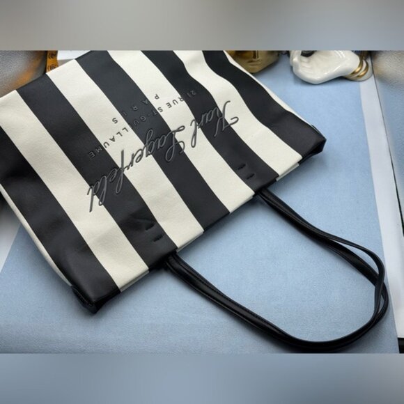 🆕 KARL LAGERFELD PARIS 🧿 NWT Hotel Beach Stripe Tote, Black & White - Picture 15 of 15